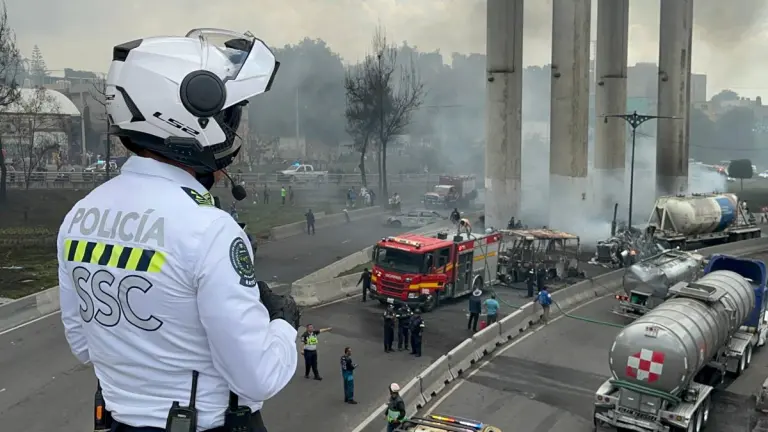 CDMX: pipa que explotó no habría presentado pólizas de seguro