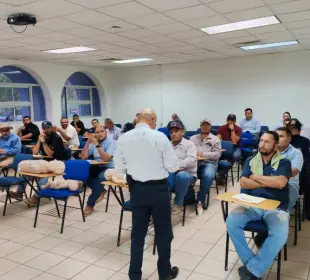 UABCS capacita personal para primeros auxilios