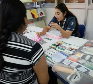 UABCS e IMSS instalan módulos de salud sexual