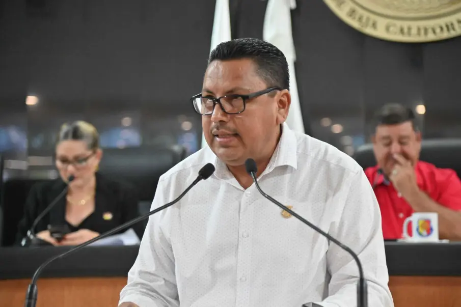 Diputado Martín Escogido informe