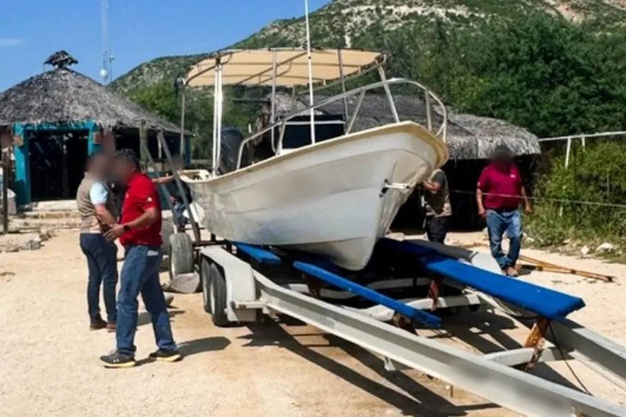 PROFEPA decomisa embarcación por turismo no autorizado en Parque Nacional Cabo Pulmo