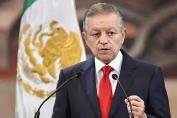 Zaldívar llama a construir una reforma electoral “desde el pueblo” y adelanta que OPLES y tribunales locales se mantendrían