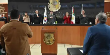 Baja California Sur celebra 51 años de su Constitución
