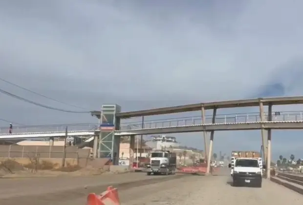 Puente Peatonal Fonatur