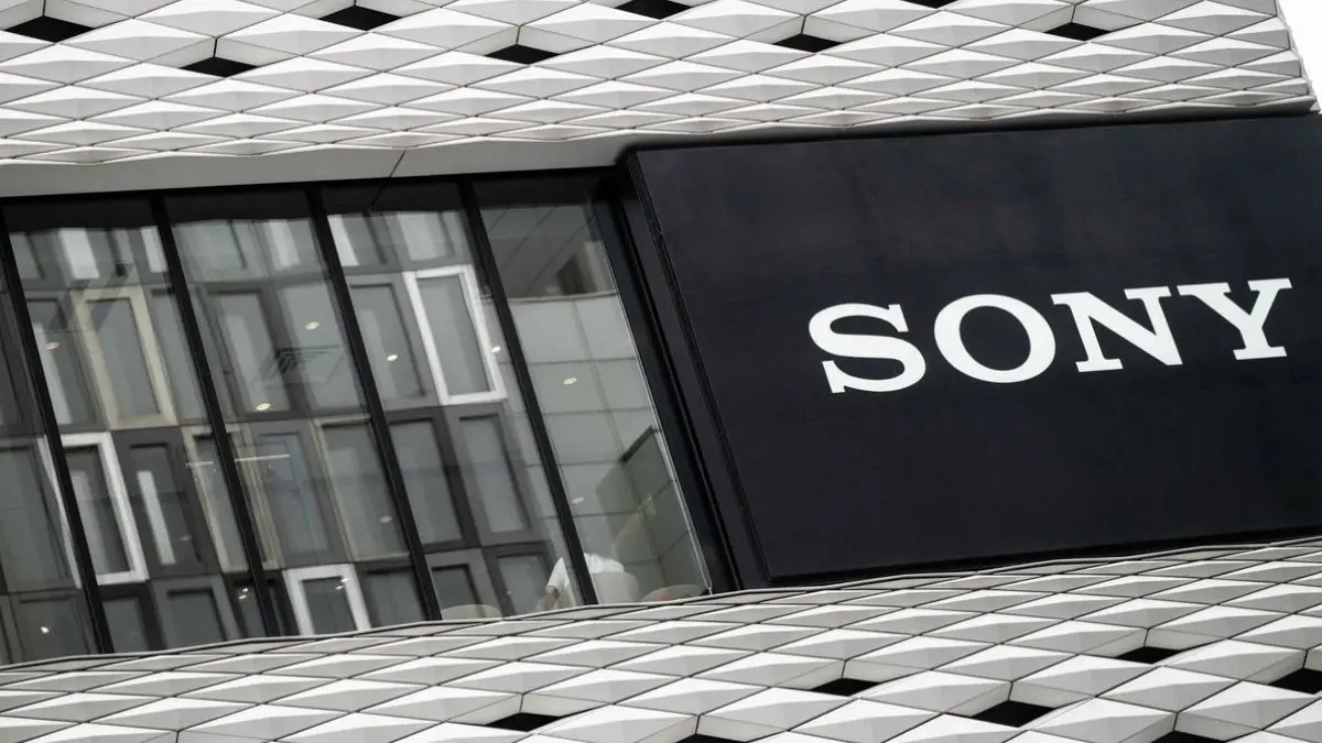 Sony Spain Sony compra catálogo de Shakira y Lady Gaga por 4 mil mdd