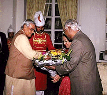 The Prime Minister, Mr Atal Behari Vajpayee, greets the President, Mr K.R. Narayanan, and the First Lady on the New Years Day