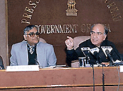 Union Food & Civil Supplies Minister Shanta Kumar declaring at a press conference that he has ordered a CBI inquiry against ex-Chairman, Super Bazar.  VT