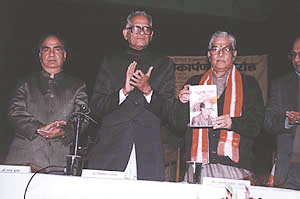 Two books on the personality & works of renowed Hindi author, Mr Shanta Kumar, Union Consumer Affair & P.D. Minister were released on Thursday by Dr Murli Manohar Joshi, Union Human Resources Minister at Triveni auditorium