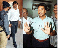 Pakistani cricketers Atta-ur Rehman (left) and Salim Malik