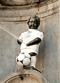    BRUSSELS : Brussels landmark tourist attraction, the "Mannekin Pis" is dressed in EURO 2000 soccer attire near the Grand Place in the center of Brussels, on Friday. EURO 2000 soccer begins play on Saturday with Belgium playing Sweden at the King Baudouin stadium in Brussels. AP/PTI