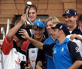 England's captain Nasser Hussein (right)  congratulates Alec Stewart, who was man of the match and series, after the Triangular One-Day International Final between England v Zimbabwe at Lords, on  Saturday