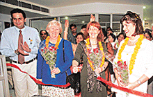 Counsellers from a leading Australian institute inaugurate �help desk�.