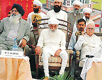 Union Home Minister L. K. Advani along with Punjab Chief Minister Parkash Singh Badal and Namdhari chief Baba Jagjit Singh at the foundation stone laying ceremony of Satguur Baba Partap Singh Apollo Hospital in Ludhiana on Saturday.