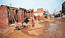 This house (no 3207, Sector 71) without roof has been issued occupation certificate by the SAS Nagar Estate Office of PUDA. 