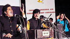 Qawwals Sarfraz Chisti and Chanchal Bharati perform at the Leisure Valley in Chandigarh�s Sector 10 on Saturday.