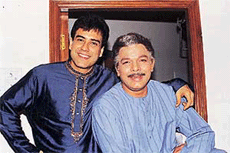 A scene from Ankahee: Soap with bubble