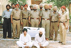A police team of Jagraon with the persons who are said to be arms smugglers, robbers and contract killers.