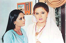 Kaise Kahoon: Pedantic affair