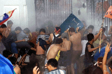 Supporters of arrested former President Joseph Estrada are dispersed.