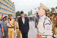 Jammu and Kashmir chief Minister Dr. Farooq Abdullah inspecting guard of honour on the occasion of re-opening of the Civil Secretariat, at its annual shift in Srinagar, on Tuesday.