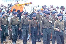 Villagers carry the body of Subedar Mam Chand