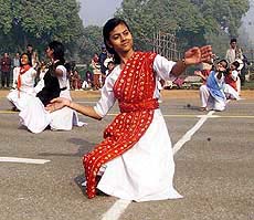 Schoolchildren rehearse for the Republic Day parade