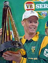 South Africa's captain Shaun Pollock hold the series trophy