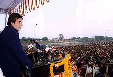 Amitabh Bachchan addresses at an election rally