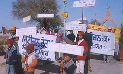 Residents of Maqboolpura take out a rally