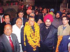 Mr Harnam Das Johar at a civic reception organised by the Satluj Club in Ludhiana.
