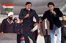 Flim star Govinda campaigns for the Congress Party