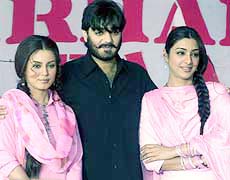 Indian film stars Mahima Chaudhary Chandrachud Singh and Tabu