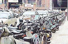 Jam-packed vehicles at Bhadaur House Market in Ludhiana create chaotic conditions in the posh commercial centre.