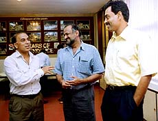 Former Indian Cricketer Sunil Gavaskar, Brijesh Patel and Dilip Vengsarkar make a point