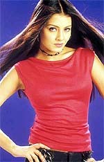 Celina Jaitly, showcasing the western brand, �Wearit�