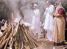 The parents and brother of Nitish Katara at his cremation on Tuesday. 