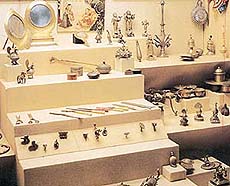 Shringara objects of various kinds: Sanskriti Museum of Everyday Art, New Delhi