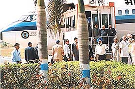 The Prime Minister, Mr Atal Behari Vajpayee, uses a hydraulic Ambu Lift