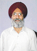 Surjit Patar 