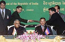 Prime Minister Atal Bihari Vajpayee and Cambodia Prime Minister Hun Sen