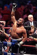 David Tua of Auckland celebrates his victory over North American Boxing Federation heavyweight champion Fres Oquendo of Puerto Rico in Chester on Saturday.