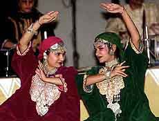 Folk dancers of Jammu and Kashmir