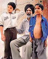 Brothers Jaswinder (10) and Gurnam (7) are suffering from kidney ailments.
