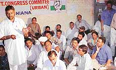 Defeated Congress candidates in the MC election lodging their complaints 