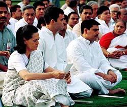 Congress President Sonia Gandhi with her son Rahul Gandhi and son-in-law Robert Vadhera