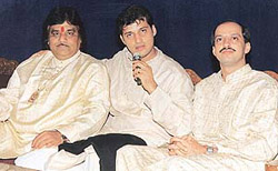 Pt Bhavani Shankar (Pakhawaj player), Sandeep K. Mahavir (kathak dancer) and Dinesh Mahavir (vocalist) during a press conference at Pracheen Kala Kendra, Chandigarh, on Friday.
