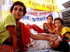 Booker awardee Arundhati Roy attends the hunger strikers