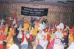 Children present a colourful cultural programme