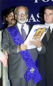 Former Prime Minister I K Gujral with the St. Andrew International Award
