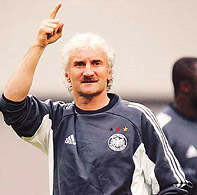 Germany�s coach Rudi Voeller at his team�s World Cup practice at the Seoul World Cup Stadium in Seoul on Monday.